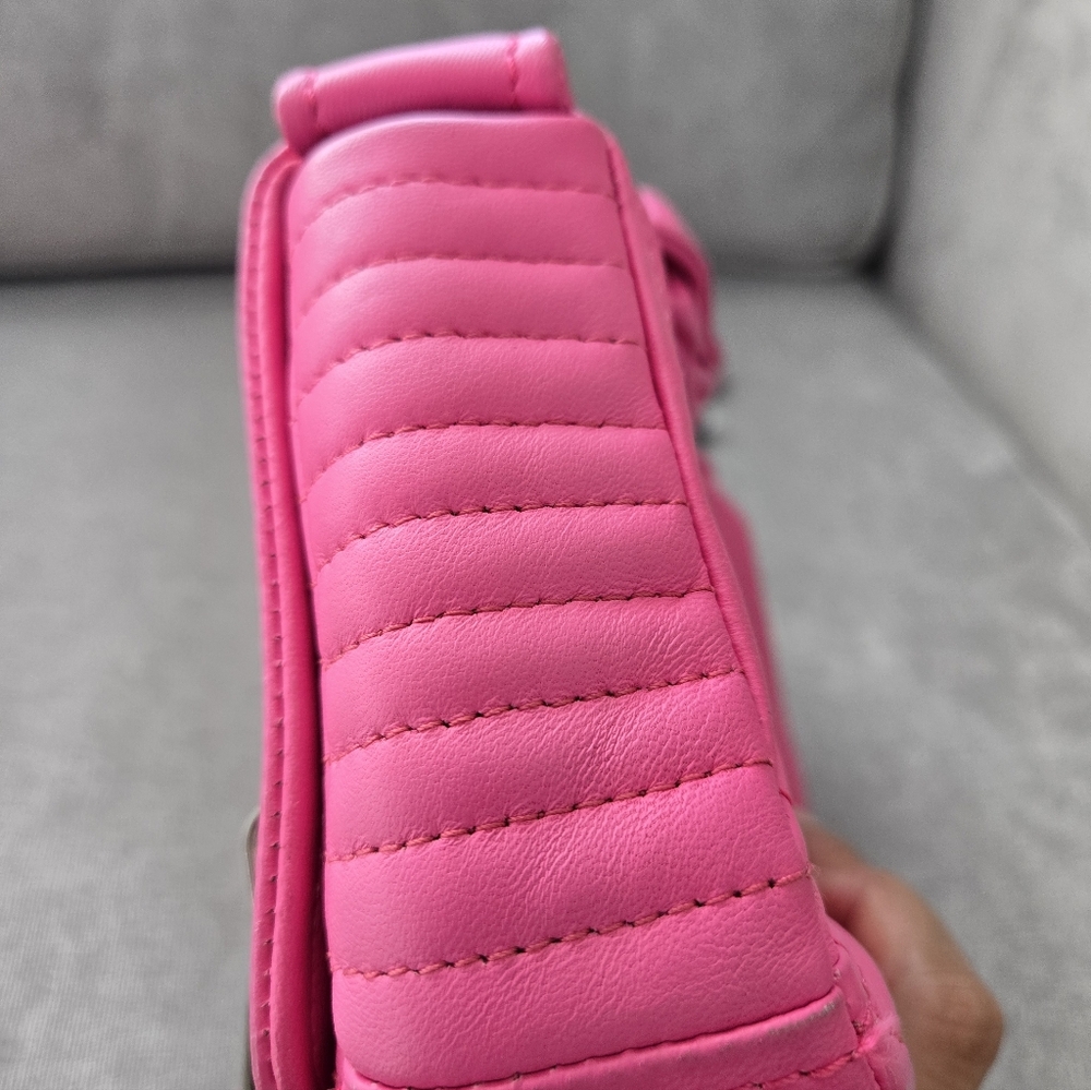 Beautiful Authentic Moschino Motorcycle Hot Pink Crossbody Shoulder Bag - Picture 5 of 10